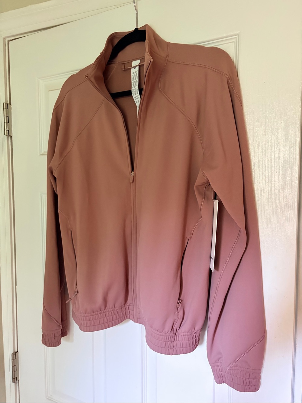 Lululemon Adapted State Thermal Jacket size 6 NWT Twilight Rose